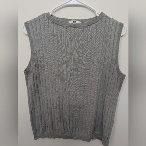 Uniqlo Gray Ribbed Tank Top